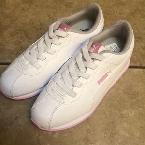 Brand new Puma sneaker